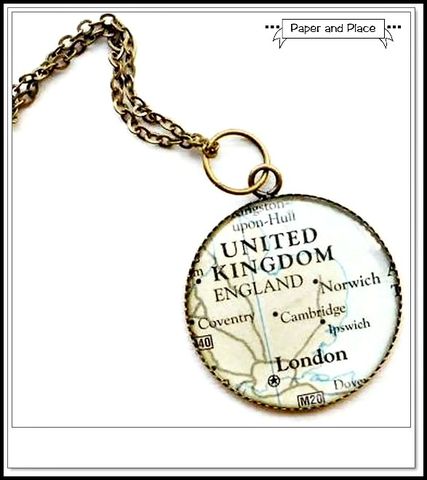Map,Necklace,London,England,Round,Antique,Brass,Jewelry,map,journey,atlas,geography,state,mom,antique_brass,london,england,student,map_necklace,united_kingdom,map_charm_necklace,bezel