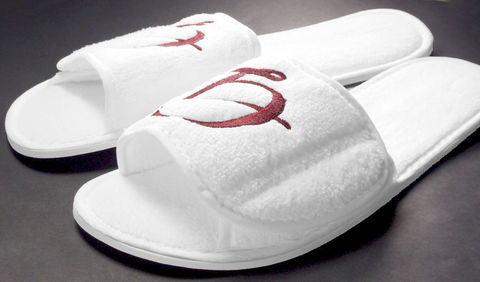 Personalized,White,Spa,Slippers,Custom,Embroidered,with,Initial,slipper, personalized, custom, embroidered, initial, monogrammed, spa, white, gift