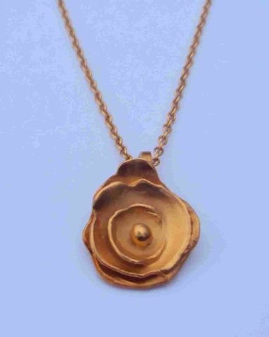 Trinity,Rose,necklace,24k,gold,vermeil,roses, floral, flowers, metalsmithed, villain, accessories, valentines, love
