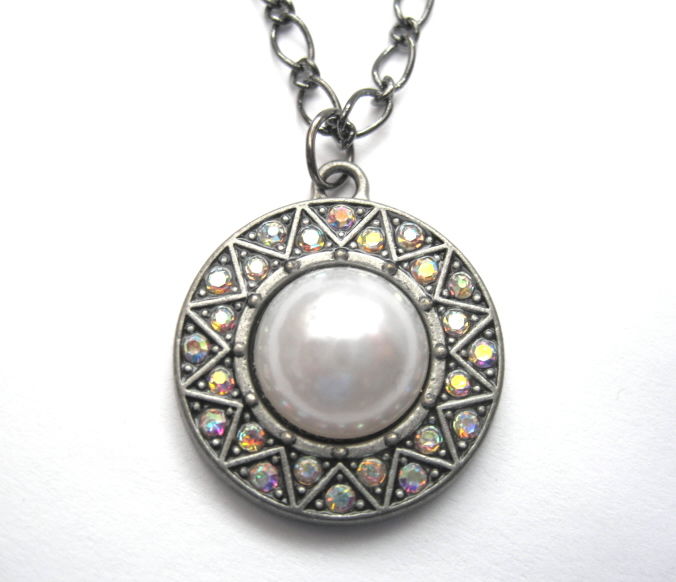 Pearl sun necklace Clearance