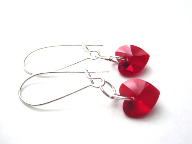 Red Swarovski Crystal Heart Dangle Earrings Vamps Jewelry Gothic Red Swarovski Crystal Heart Dangle Earrings Vamps Jewelry Gothic Victorian