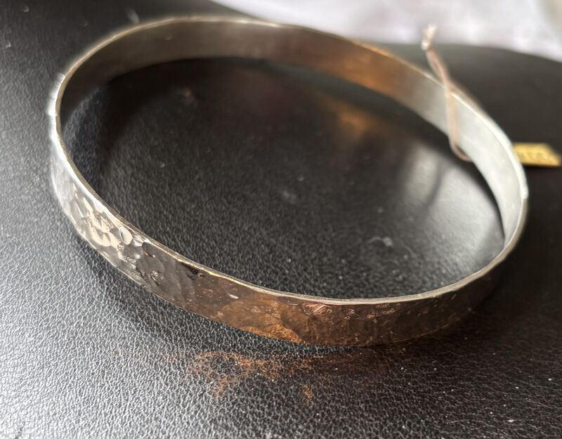 Forget-Me-Knot-beaten silver bangle - product image