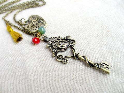 Antiqued,Brass,Key,Pendant,with,Heart,Charm,antiqued brass key necklace,antiqued brass pendant,Key pendant,key necklace,antiqued brass,Vintage Style Necklace,Vintage Inspired Pendant