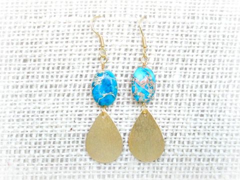 18k,Gold,Teardrop,Turquoise,Earrings,teardrop earrings,turquoise earrings,blue earrings,18k gold earrings,dangle earrings