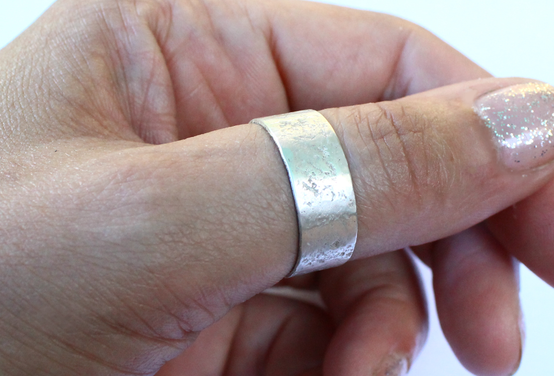 Thumb ring in sterling silver