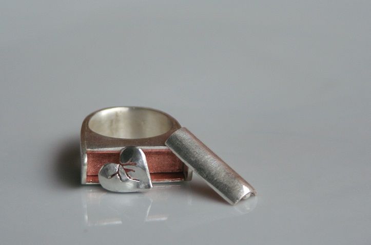 Broken Heart Cachet Ring
