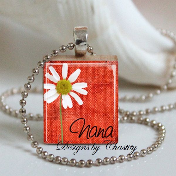 Nana White Daisy Scrabble Necklace Treasures