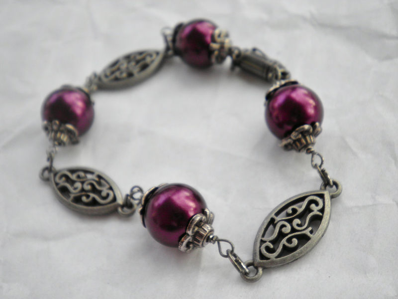 Deep Purple Pearl and Gothic Gray Bracelet - product image