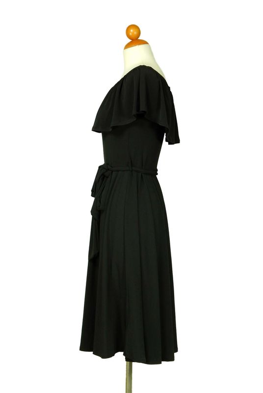 You are here Shop our Collection of Women's Knee Length Maxi Dress Dresses at skachat-clas.cf for the Latest Designer Brands & Styles. FREE SHIPPING AVAILABLE!