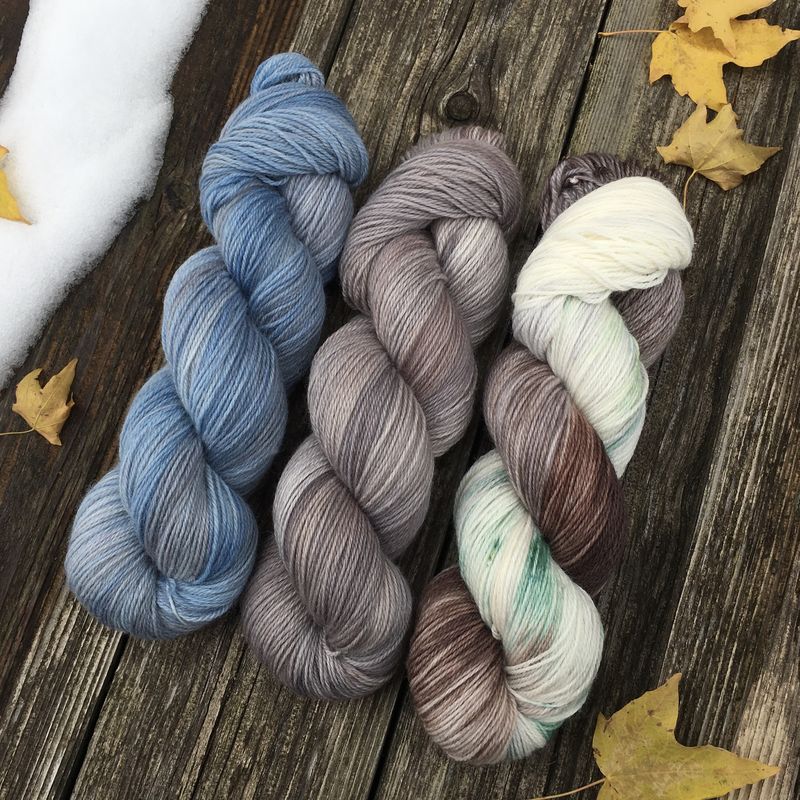 Faded Old Blue Barn in Winter KIT - product images
