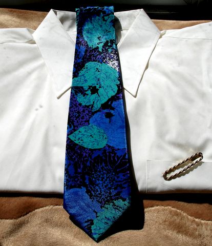 Men's Yves Saint Laurent Navy Blue With Hot Pink And White