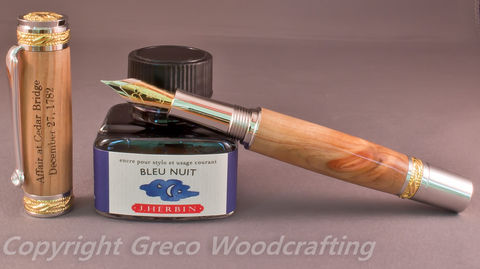 Fountain,Pen,with,Solid,Gold,Nib
