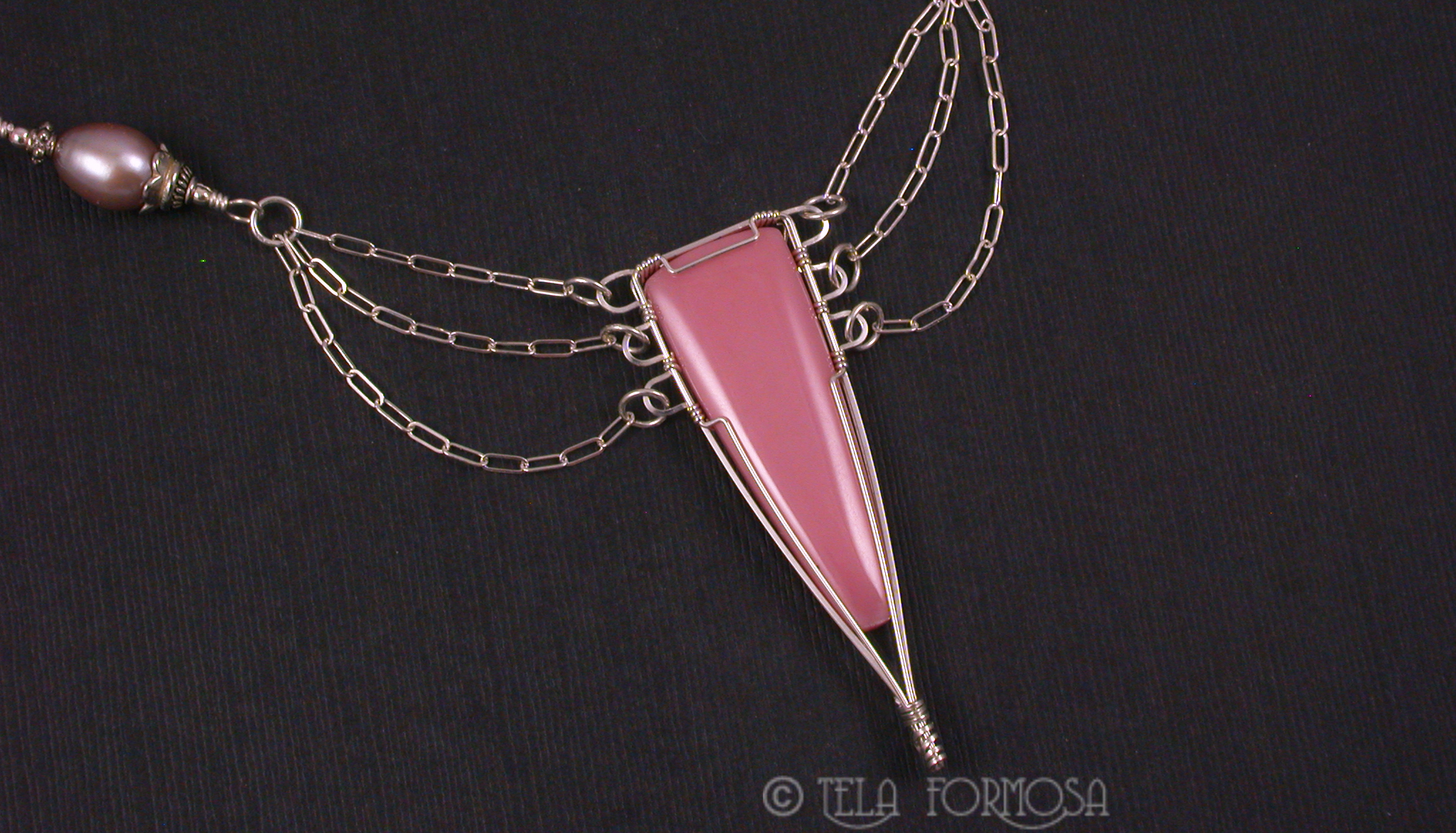 bustamite pendant