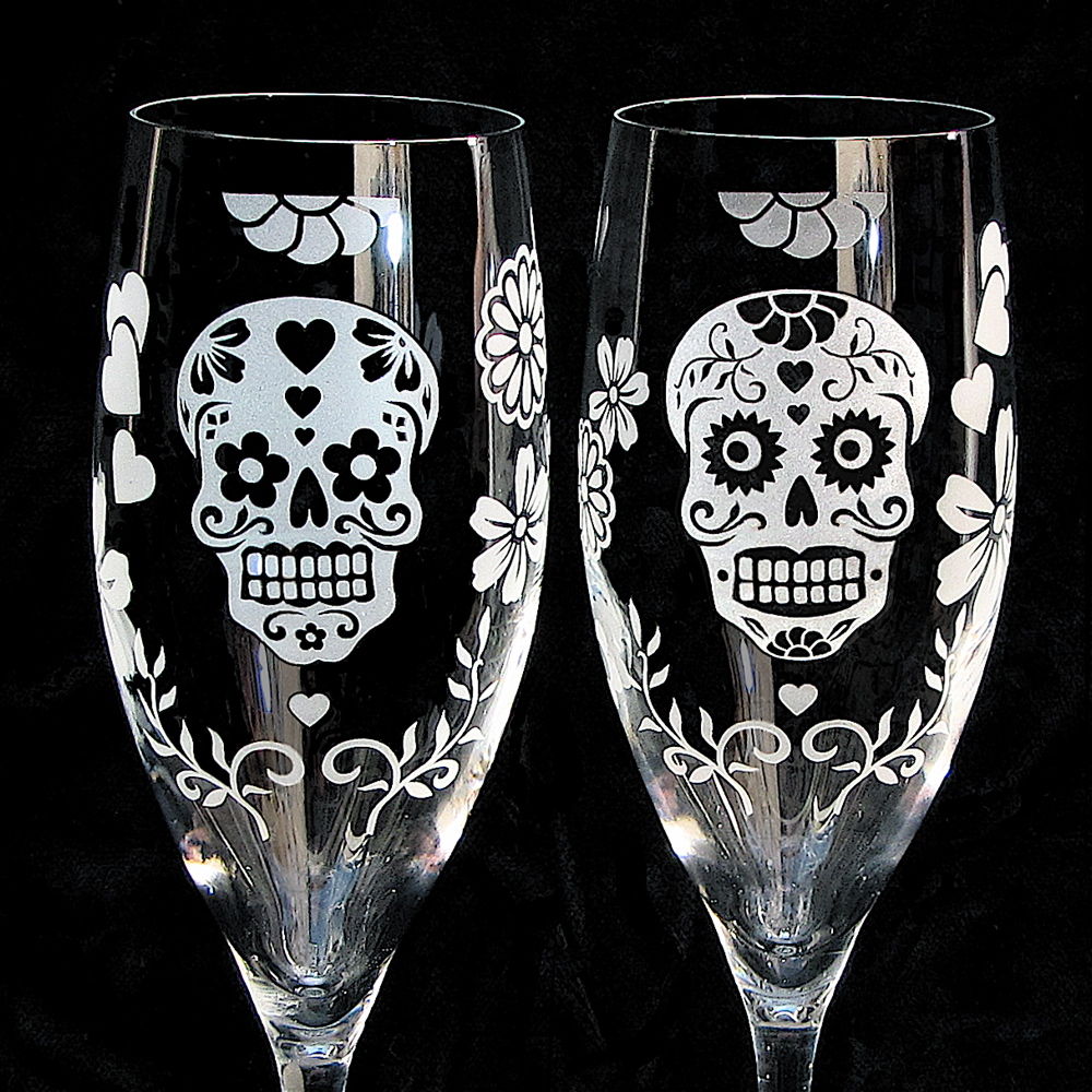 Day of the Dead Champagne Glasses with Sugar Skulls, Dia De Los Muertos