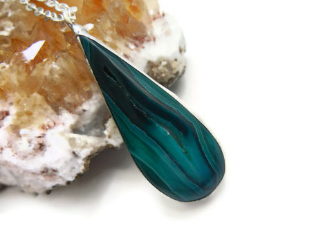 Teardrop,Emerald,Green,Onyx,Druzy,Necklace,emerald gree, onyx agate, druzy, drusy, gemstone, necklace, jewelry, release me creations, healing jewelry, 