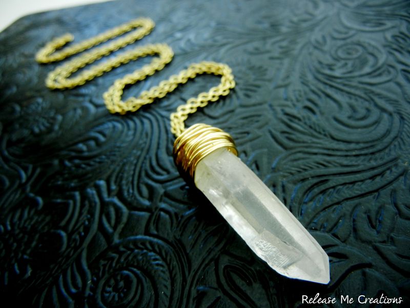 Quartz Wire Wrapped Crystal Point Healing Necklace - product image  