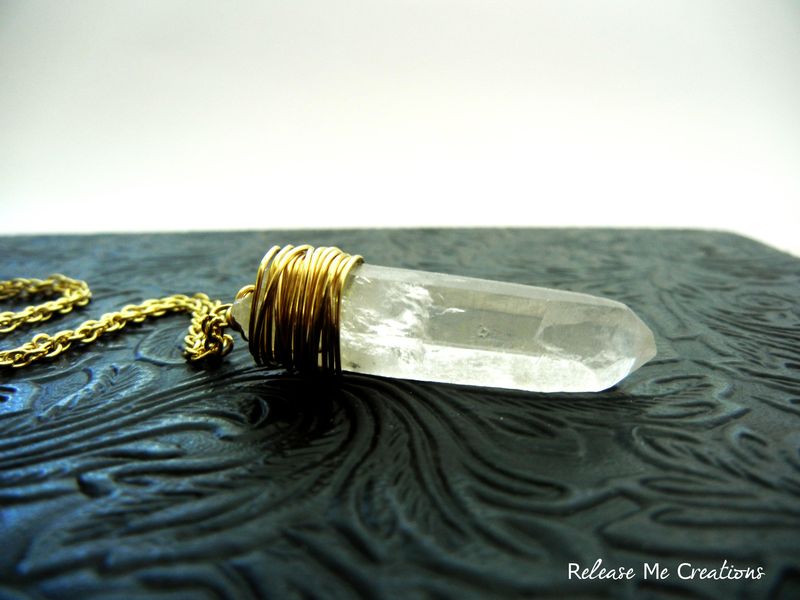 Quartz Wire Wrapped Crystal Point Healing Necklace - product image  