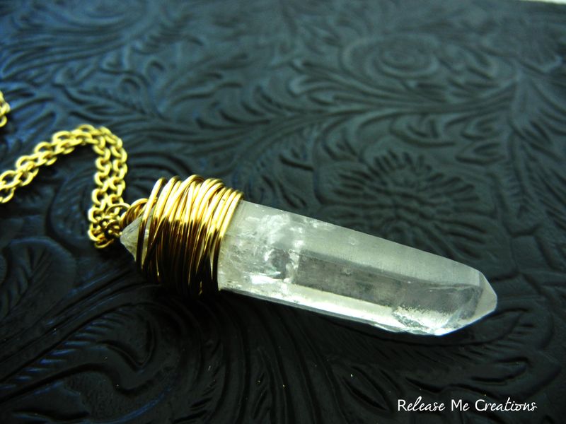 Quartz Wire Wrapped Crystal Point Healing Necklace - product image  