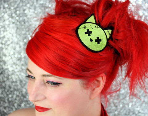 Zombie,Kitty,Hair,Clip,,Animal,,Green,Accessories,Clip,women,janine_basil,hair_clip,barette,womans_hair_clip,kawaii_hair_clip,cute_hair_clip,zombie_kitty,zombie_cat,zombie_hair_clip,kitty,cat,polyester_felt,rayon_thread,elastic