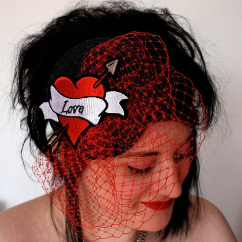 Bridal,Fascinator,,Retro,Tattoo,Styled,with,Veiling,,Personalized,-,Black,Friday,Etsy,Cyber,Monday,Weddings,Accessories,Hat,head_piece,veiling,scarlet_red,white,alternative_bride,janinebasil,uk,personalized,heart,tattoo,fascinator,scroll,love,rayon_thread,felt,straw