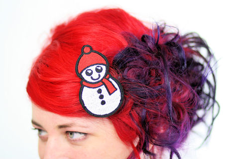 Snowman,Hair,Clip,,Snow,Barrette,,Kawaii,Red,and,White,Accessories,Clip,women,hair_barrette,christmas_hair_clip,hairclip,christmas_barrette,snowman_hair_clip,snowman_barrette,white,red,cute_snowman,kawaii_hair_clip,kawaii_barrette,snow_person,polyester_felt,rayon_thread,elastic