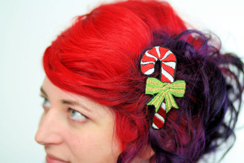 Candy,Cane,Hair,Clip,,Christmas,Barrette,,Kawaii,,Red,,White,,Green,and,Gold,Accessories,Clip,women,hair_barrette,christmas_hair_clip,hairclip,christmas_barrette,janinebasil,green,xmas_hair_clip,red,candy_cane_hair_clip,bow,gold,candy_hair_clip,polyester_felt,rayon_thread,elastic