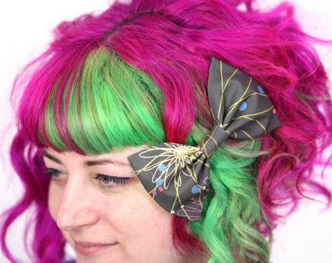 Hypotrochoids,Print,Hair,Bow,,With,Spots,,Black,,Yellow,,Blue,,Red,Hair Bow, hair clip, spots, polka dots