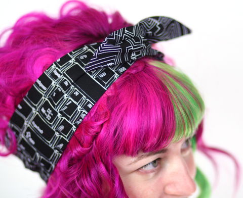 Reversible,Wired,Bow,Headband,,Black,Keyboard,and,Circuit,Board,dolly bow headband, wired, tie hair band
