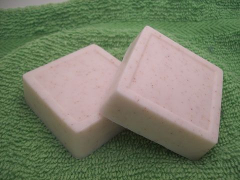 Creole,Coconut,Bath,Bar,Bath_and_Beauty,Soap,Milk,body,soap,body_wash,wash,milk,exfoliate,herbndevelopment,herbn_development,gift,new_orleans,fragrance,coconut,goats_milk,apricot_seeds,castille_soap,vegetable_glycerin,oil,castor_seed_oil,mica,stearic_acid