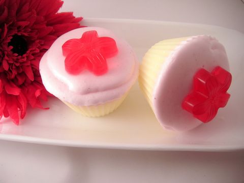 Angel,Girl,Cupcake,Soap,Bath_and_Beauty,Children,body,soap,pink,glycerin,cupcake,new_orleans,herbndevelopment,herbn_development,gift,party_wedding_favor,valentine,strawberry,children,goats_milk_base,shea_butter,vegetable_glycerin,sweet_almond_oil,vitamin_e,colorant,fragranc