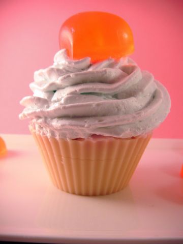 Sweet,Heart,Cupcake,Soaps,Bath_and_Beauty,Soap,Milk,body,fragrance,soap,glycerin,cupcake,new_orleans,herbndevelopment,herbn_development,gift,party_wedding_favor,valentine,green,goats_milk_base,shea_butter,vegetable_glycerin,sweet_almond_oil,vitamin_e,colorant,fragrance_oil