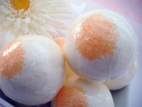 Wake,Up,Y'all,Bon,Temps,Bombs,bath_and_beauty,bath,bomb,soak,melt,salt,citrus,herbndevelopment,herbn_development,new_orleans,oil,yuzu,grapefruit,orange,sodium_bicarbonate,citric_acid,kaolin_clay,grapeseed_oil,vitamin_e,epsom_salt,fragrance_oil,colorant