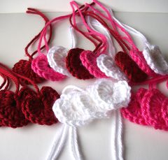Heart,Shaped,Appliques,Gift,Tags,Decoration,In,Red,,White,,Pink,,or,Purple,heart applique, heart gift tag, red, pink, purple, white, valentine decor
