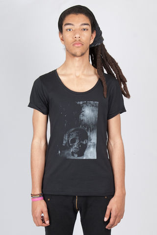 Kluster,trikki, streetwear, scoop neck, low cut, wide collar, indie, festival, premium, t-shirt, cathedral, grunge, punk, fashion, style, london, gulio