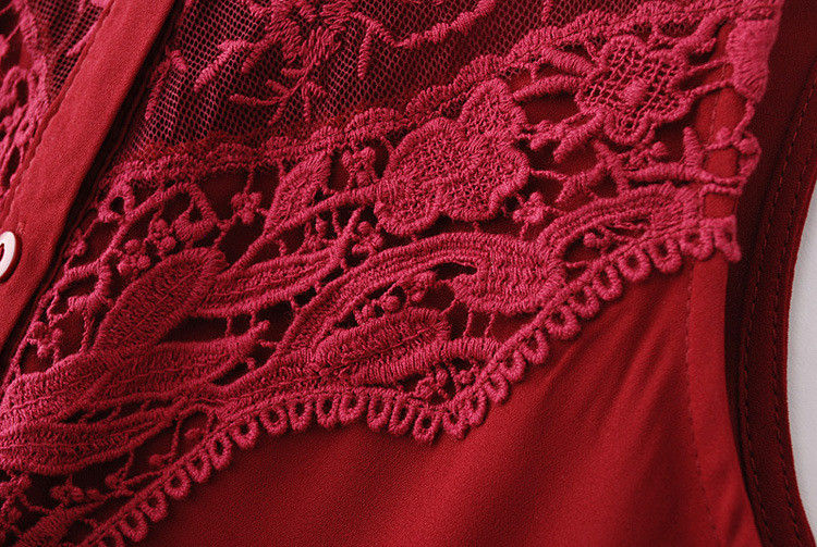 FLORAL SLEEVELESS BLOUSE - product image