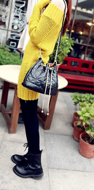 FAUX LEATHER WITH CHAIN DRAWSTRING BAG - product image