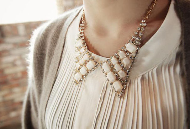 CRYSTAL COLLAR NECKLACE - product image