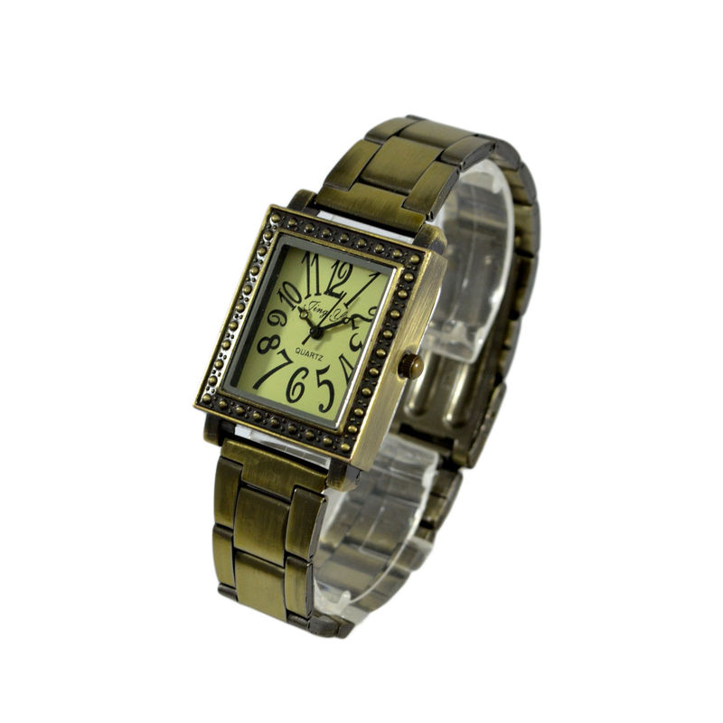 VINTAGE RECTANGULAR STUD EDGE WATCH - product image