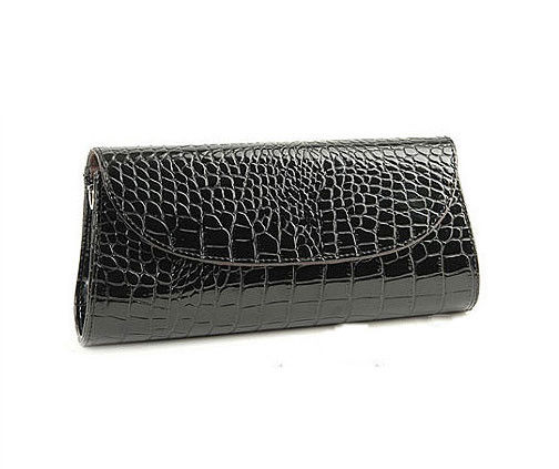 SNAKE SKIN PATTERN CLUTCH BAG - product image