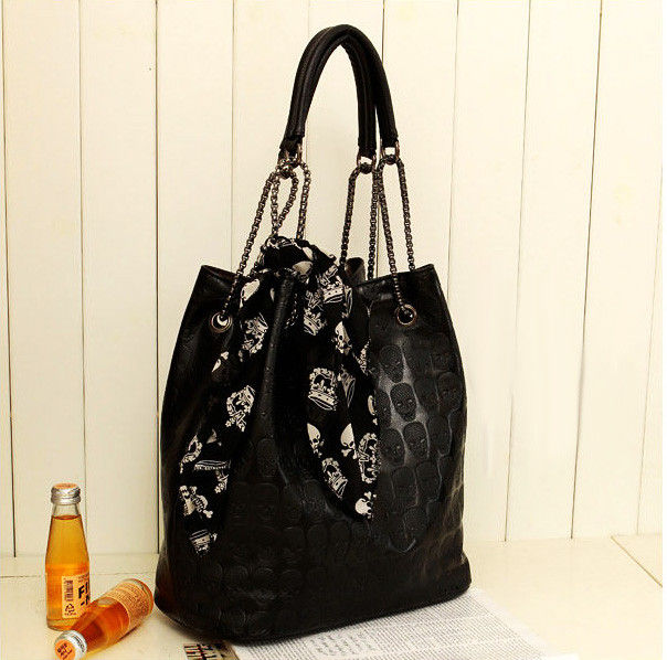 SKULL AND HANDKERCHIEF BAG - product image