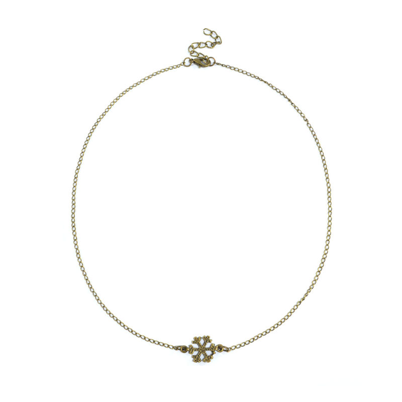 VINTAGE SNOWFLAKE NECKLACE - product image