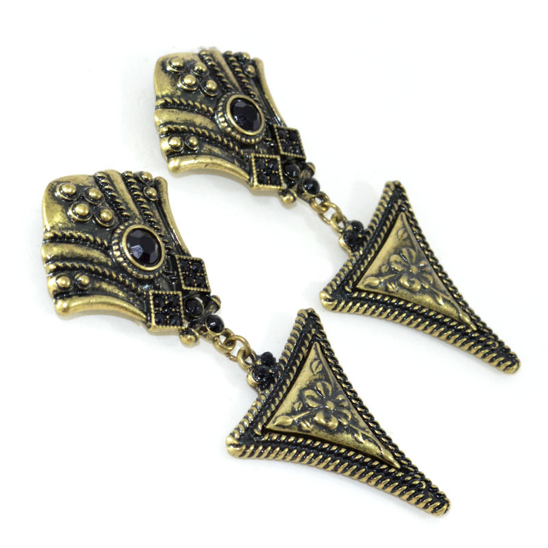 VINTAGE STYLE CARVING PATTERN DANGLING EARRINGS - product image