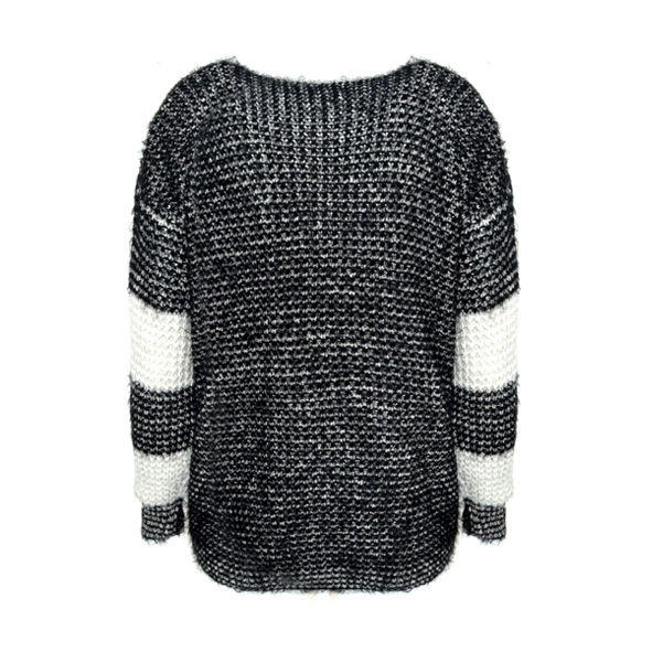 BLOCK COLOR KNIT JUMPER WITH EYELASH TRIM - product image