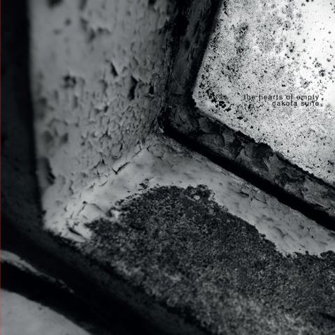 Dakota,Suite,–,The,Hearts,Of,Empty,LP,Dakota Suite, The Hearts Of Empty, Karaoke Kalk, 2011, LP, vinilo, comprar, twosteprecords, two step records, Two-Step Records