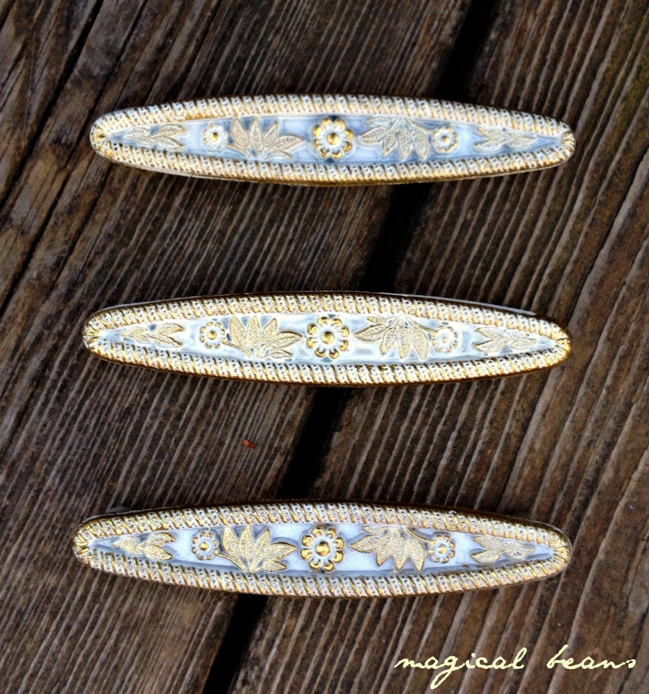 Vintage French Provincial Oval Drawer Handle in White & Gold Magical