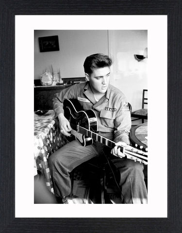 Elvis,Presley,-,03,Picture, Photo, Photograph, Print, Framed Photograph,  Icon,  B&W, Black & White, Elvis,  King of Rock and Roll, the King, Elvis Presley, singer, actor, musicals, films