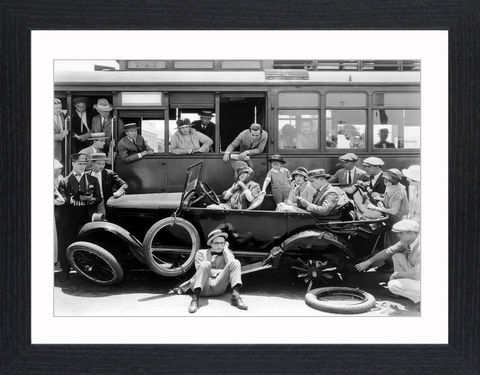 Harold,Lloyd,-,02,Picture, Photo, Photograph, Print, Framed Photograph, Icon, B&W, silent films, talkies, Harold Lloyd, Safety Last, comedian, silent film, stunts, 1920's