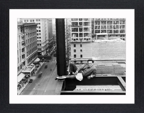 Harold,Lloyd,-,08,Picture, Photo, Photograph, Print, Framed Photograph, Icon, B&W, silent films, talkies, Harold Lloyd, Safety Last, comedian, silent film, stunts, 1920's