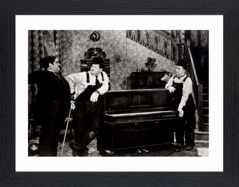 Laurel,&,Hardy_02,Picture, Photo, Photograph, Print, Framed Photograph,  Icon, B&W, Laurel and Hardy, Stan Laurel, Oliver Hardy, comedy double acts, comedy, double act, slapstick, Sons of the Desert, Aademy Award, The Music Box, Babes in Toyland, Way Out West