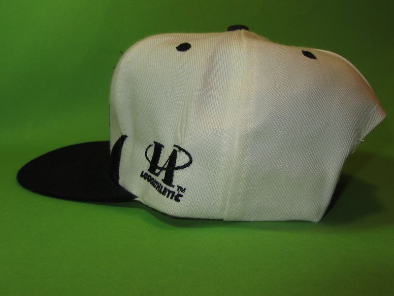 San Antonio Spurs Logo Athletic Sharktooth Vintage Snapback Hat - product image  